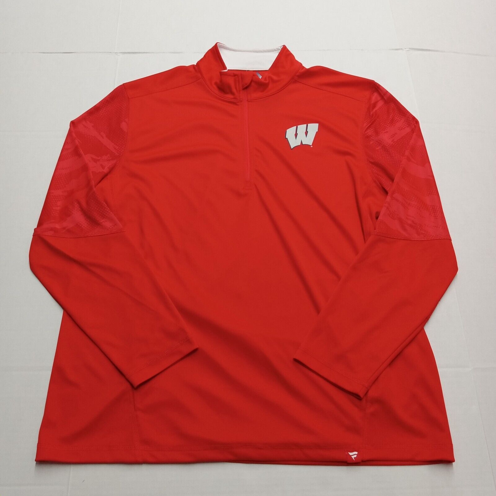 & Other Stories Wisconsin Badgers 1/4 Zip Pullover Men's XL Red Fanatics Size US XL / EU 56 / 4 - 1 Thumbnail