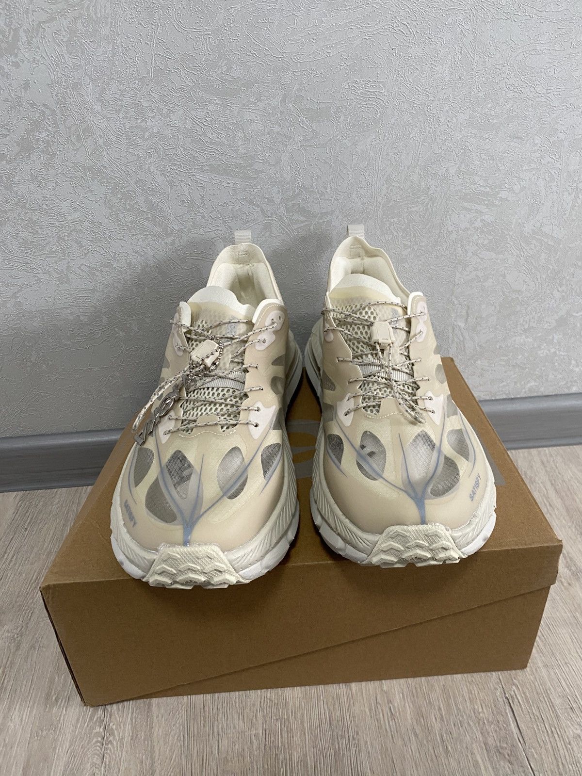 Hoka × Satisfy Satisfy Hoka Mafate Speed 4 BONE (Men's) Size 11us Size US 11 / EU 44 - 2 Thumbnail