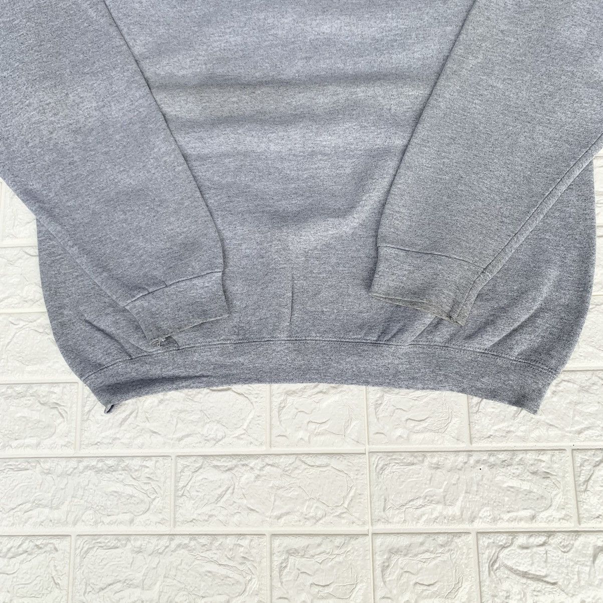 No Fear Vintage 90s No Fear " If It Has Wheels Or A Skirt" Crewneck Size US L / EU 52-54 / 3 - 8 Thumbnail