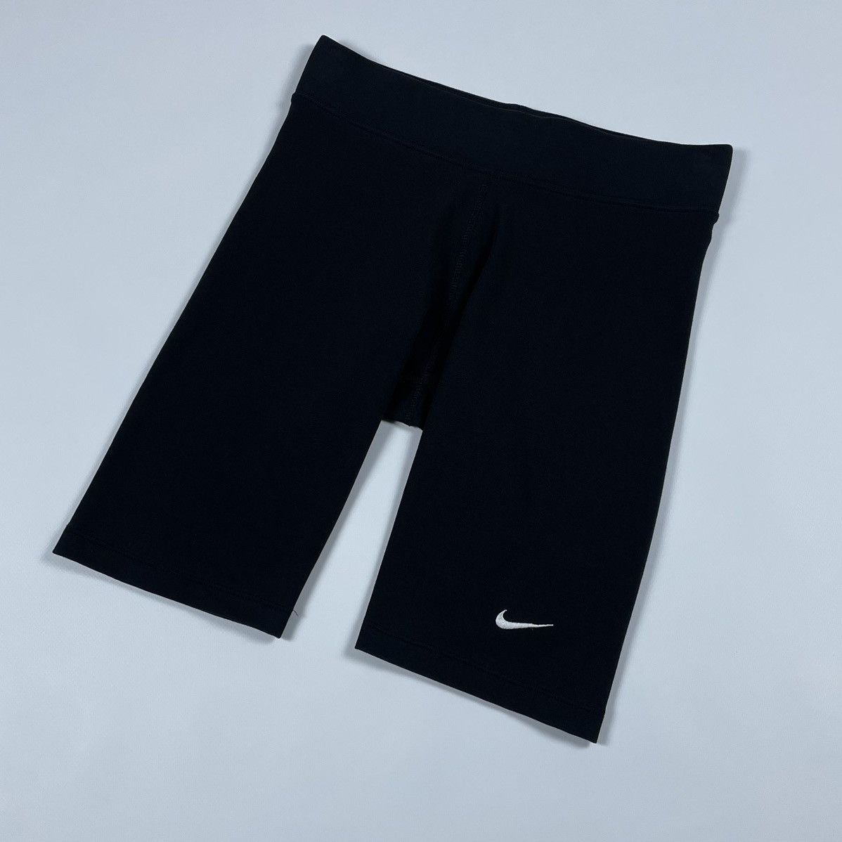 Nike Nike Women Leggings Shorts Biker Shorts Size 26" / US 2 / IT 38 - 3 Thumbnail