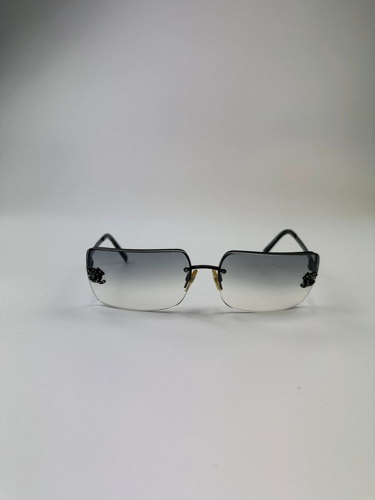 Chanel Chanel Black & White Square Frame Sunglasses Rimless Strass Size ONE SIZE - 4 Thumbnail