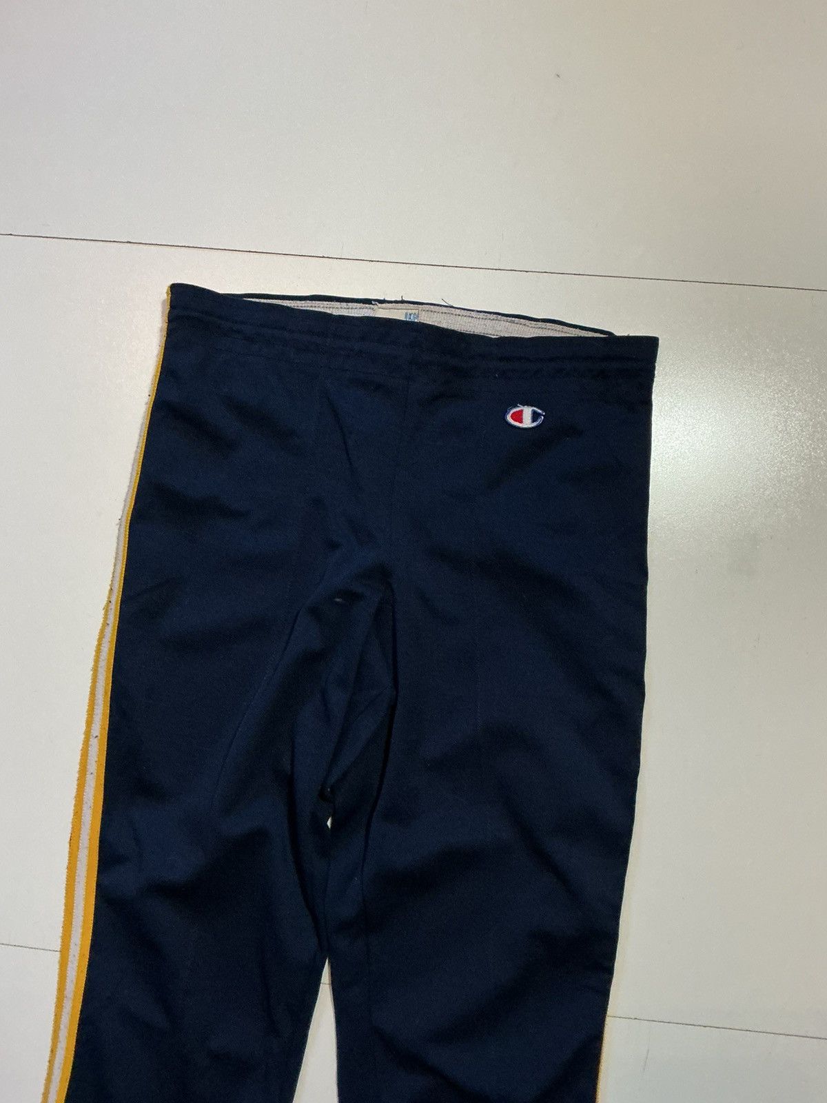 Champion Vintage Champion Made In USA Pleated Stripe Track Pants Size US 34 / EU 50 - 4 Thumbnail