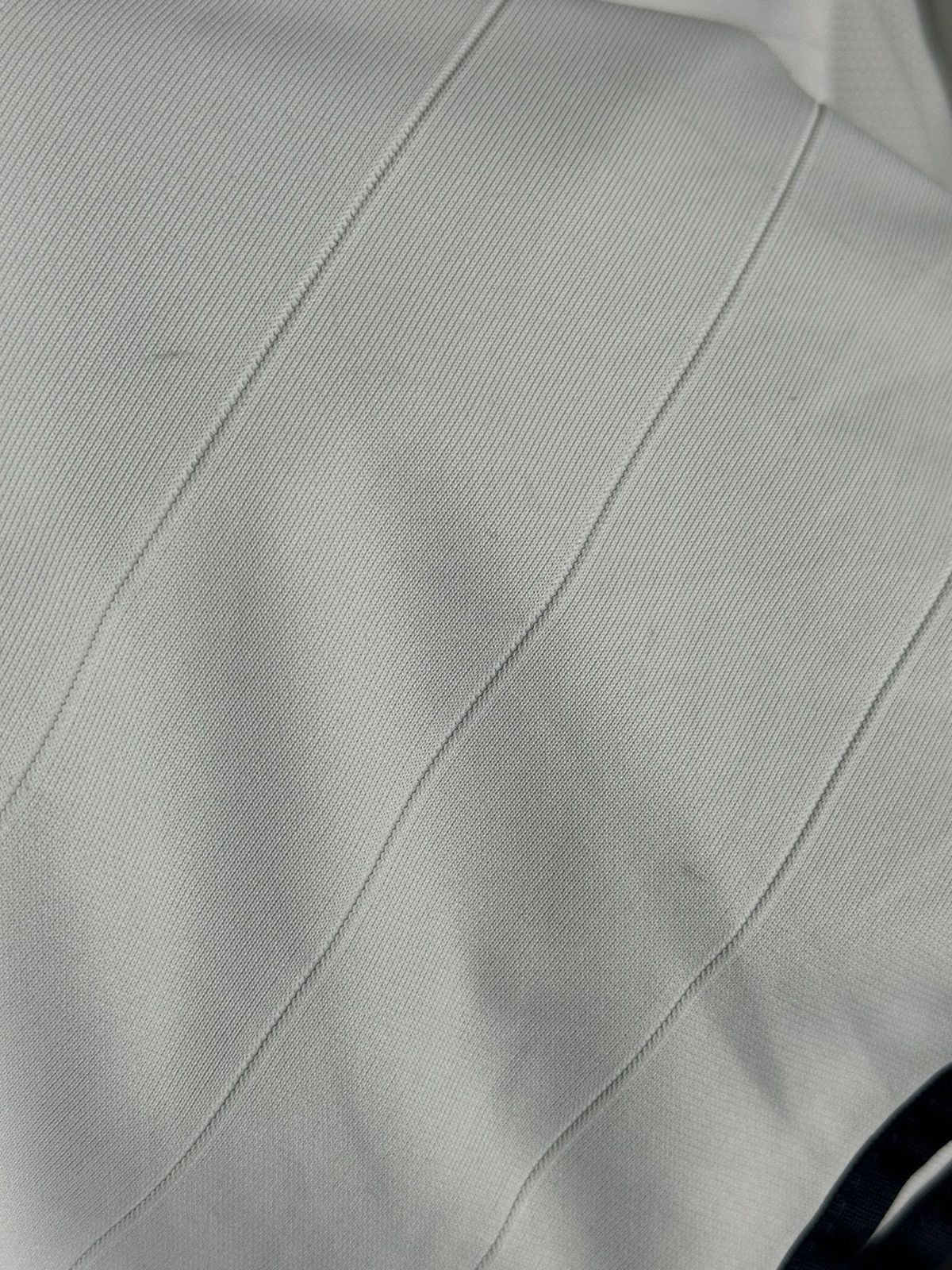 Umbro England National Team 03/05 Home Football Long Sleeve Jersey Size US XXL / EU 58 / 5 - 8 Thumbnail