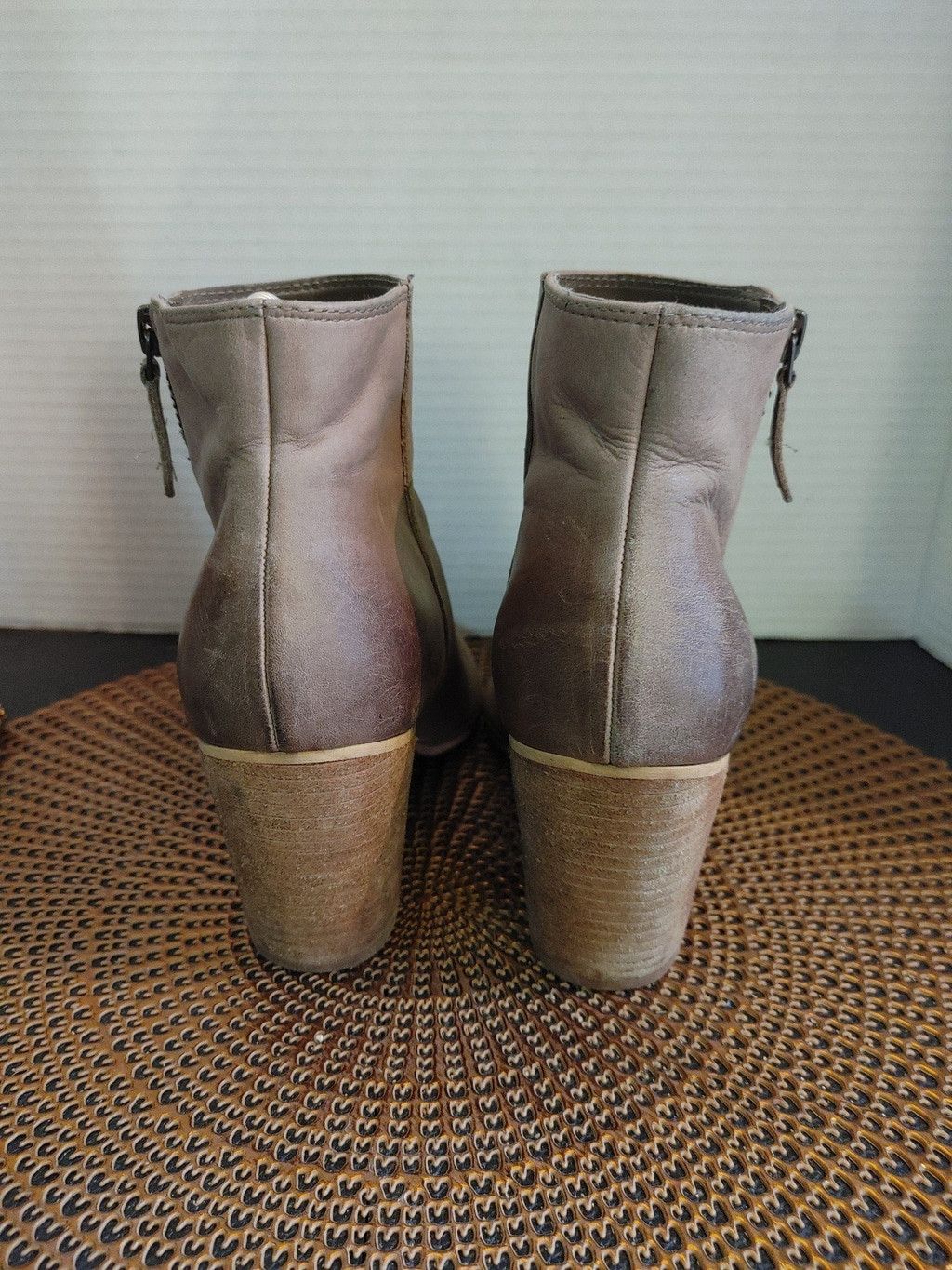 Nordstrom BP Brass Plum Lance Leather Ankle Booties Size 8M Size US 8 / IT 38 - 4 Thumbnail