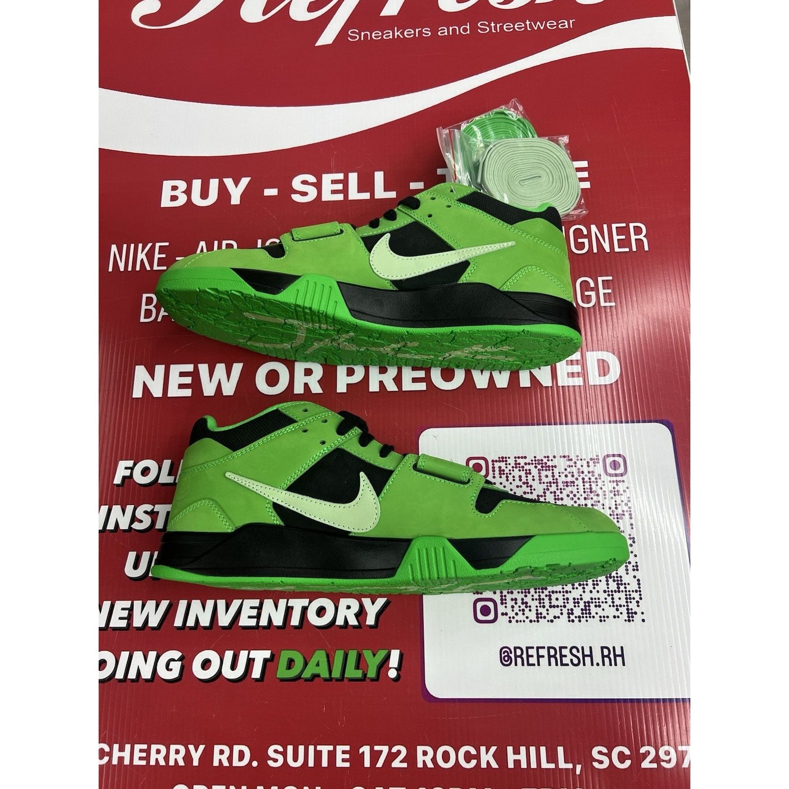 Nike Jump man Jack Green Spark Size 12.5 IM9113-300 Size US 12.5 / EU 45-46 - 3 Thumbnail