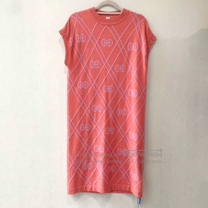 Hermes Hermes Printed Cashmere Round Neck Short-sleeve Knit Dress Size XS / US 0-2 / IT 36-38 - 1 Thumbnail