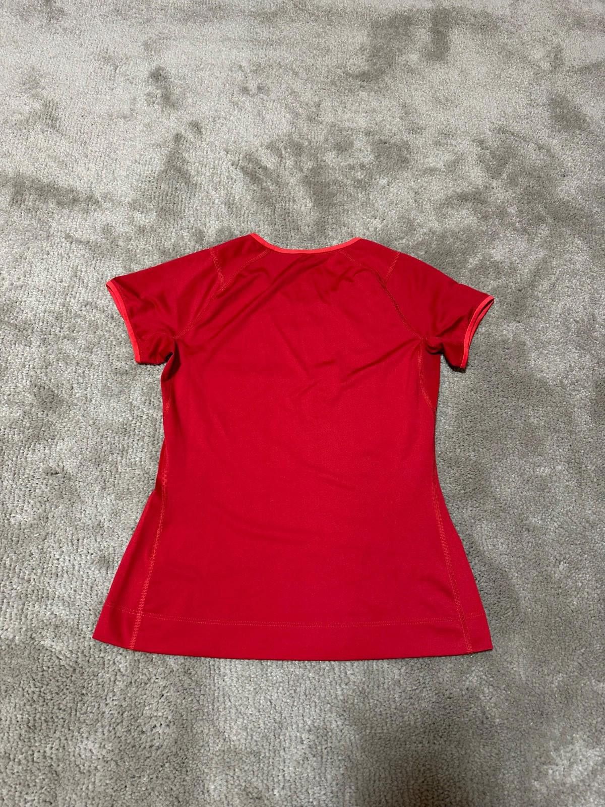 Arc'teryx Arcteryx arc'teryx Active Top shirt Women’s Size S Size S / US 4 / IT 40 - 7 Thumbnail