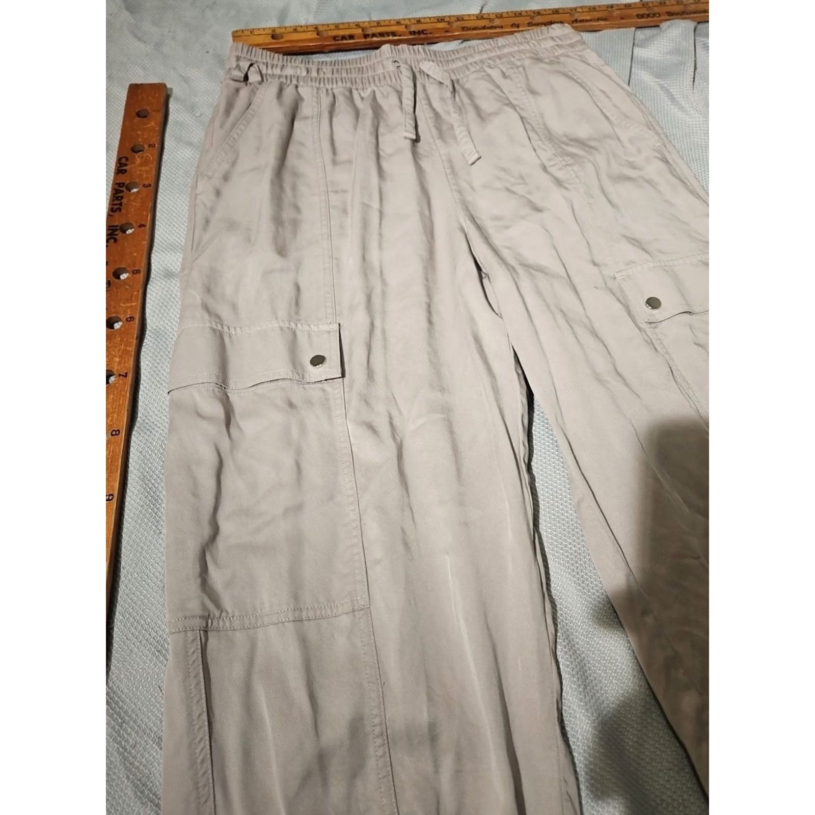 Athleta Athleta Pants Womens Large Beige Celestial High Rise Utility Cargo Baggy Relaxed Size 36" / US 14 / IT 50 - 4 Thumbnail
