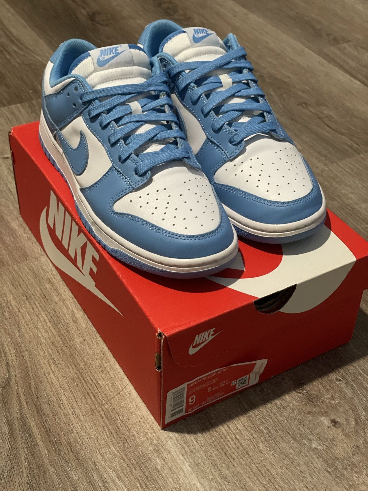 Nike Nike Dunk Low Retro UNC Size 9 Worn Size US 9 / EU 42 - 1 Thumbnail
