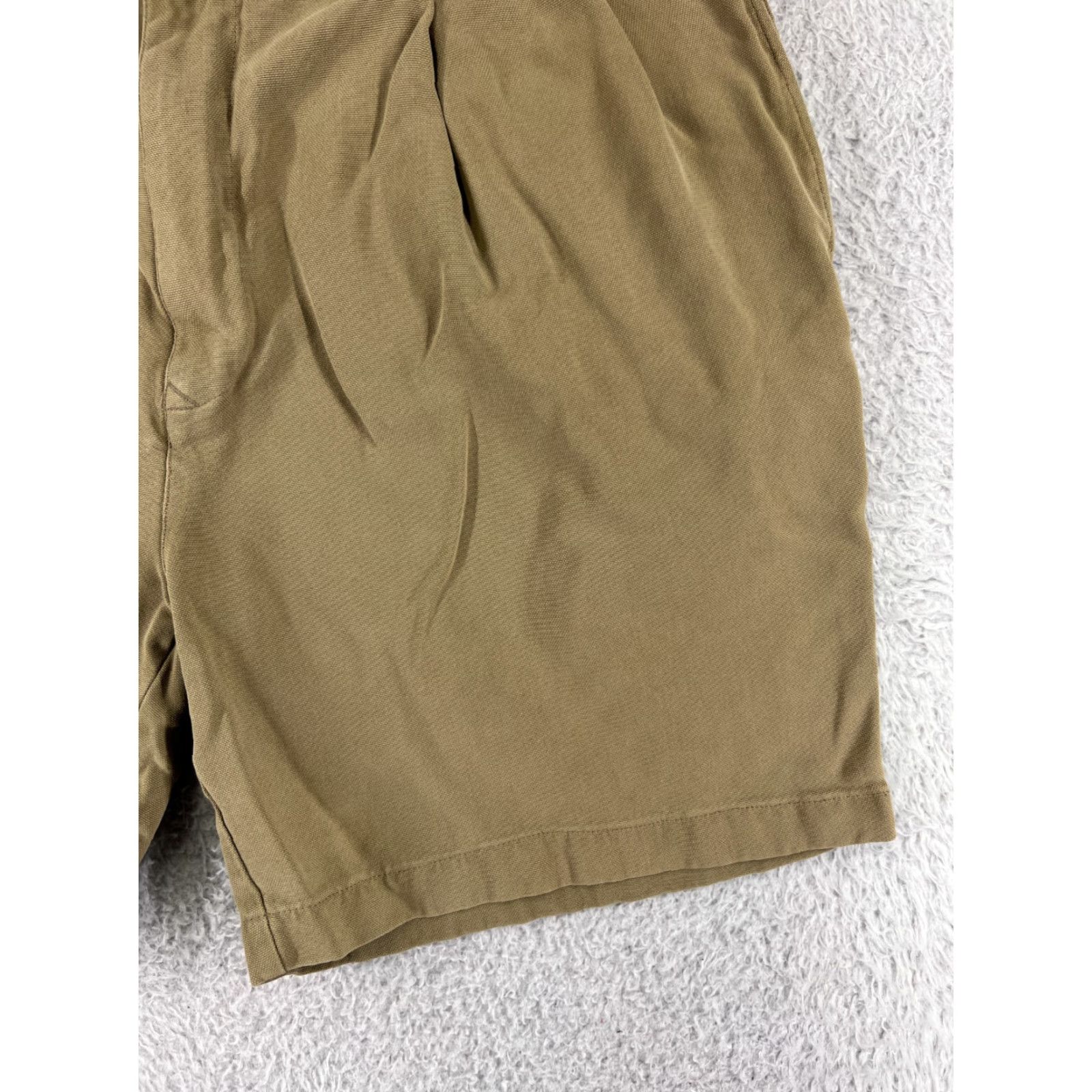 Tommy Bahama Tommy Bahama Shorts Mens 35 Brown Beige Pleated Silk Bermuda Casual Beach Resort Aloha Mens 35 Beige Silk Pleated Shorts Size US 35 - 5 Thumbnail