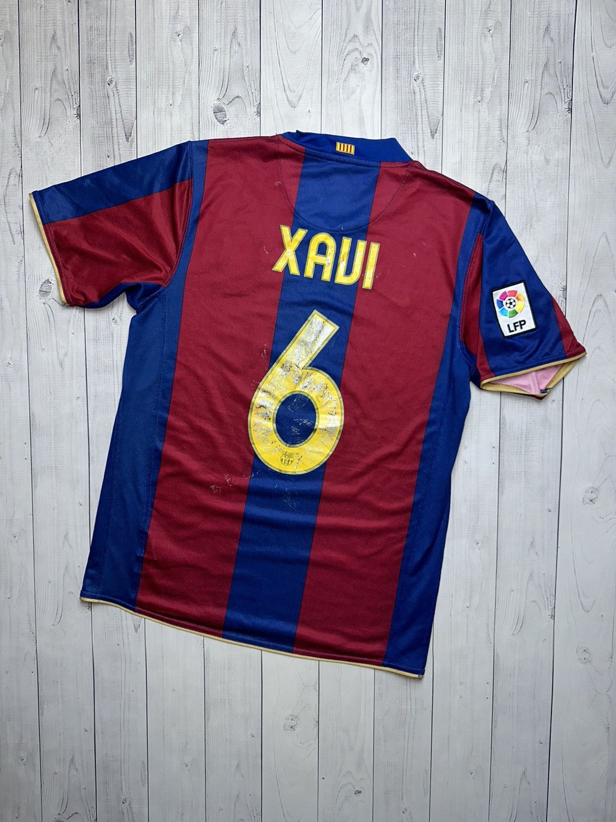 Vintage Vintage Barcelona soccer jersey 6 Havi rare size M Size US M / EU 48-50 / 2 - 1 Thumbnail