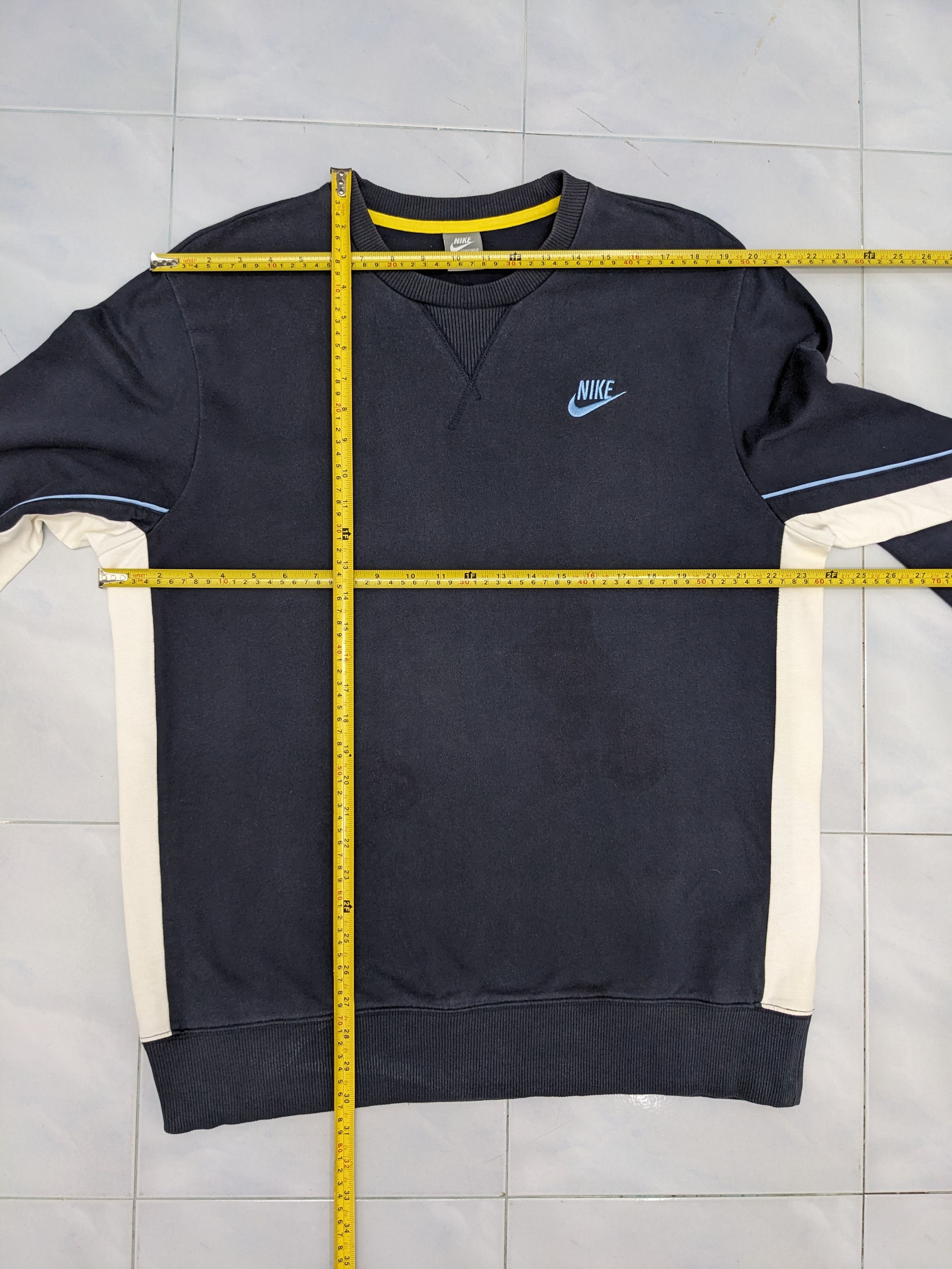Nike SS09 Vintage Nike Sportswear Crewneck Swoosh Logo Sweatshirt Size US XXL / EU 58 / 5 - 7 Thumbnail