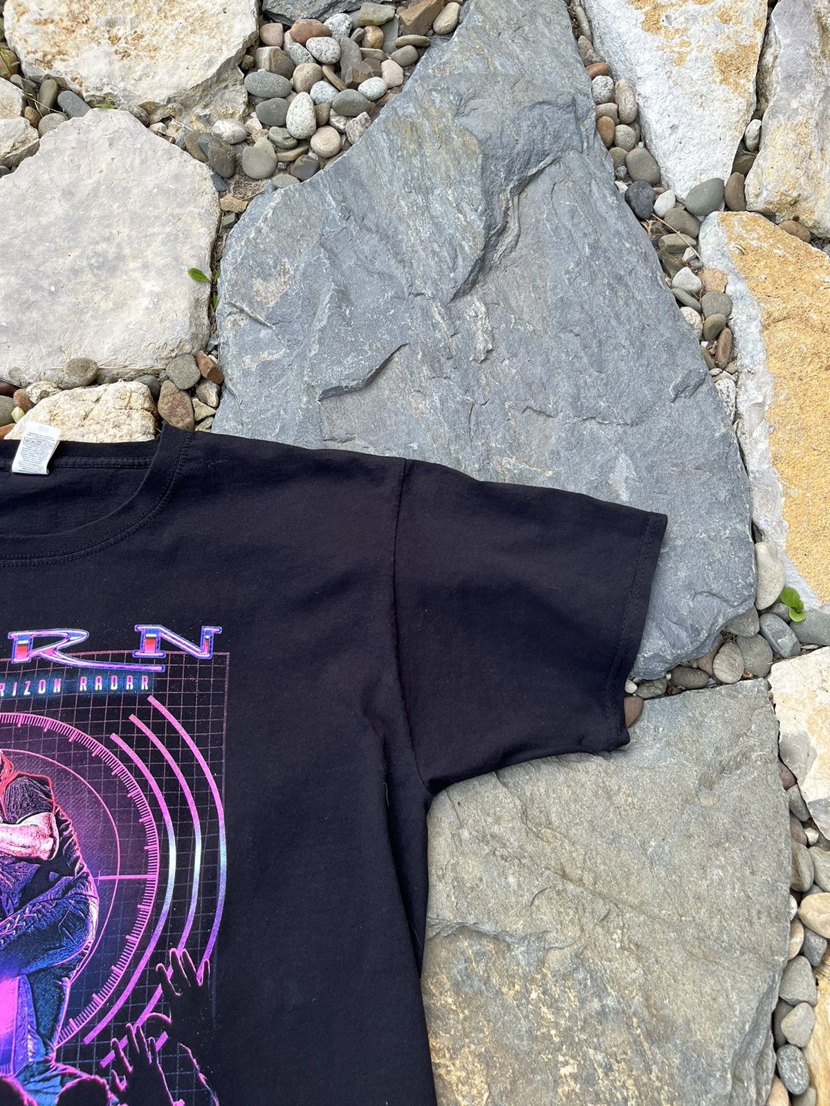 Band Tees Jorn rock band tee vintage y2k over the horizon radar Size US L / EU 52-54 / 3 - 2 Thumbnail