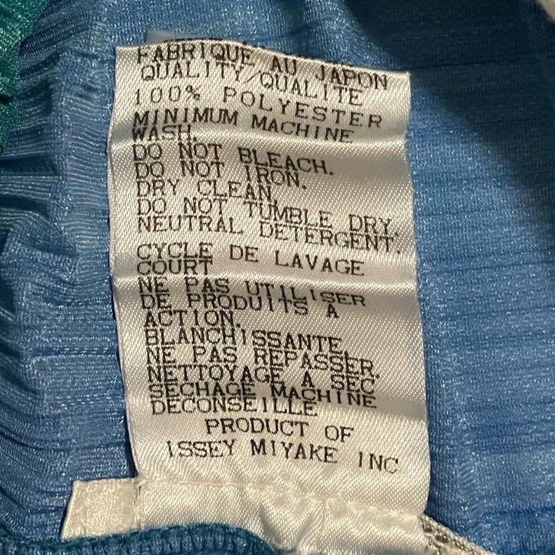 Issey Miyake size:one size Blue and green gradient aurora