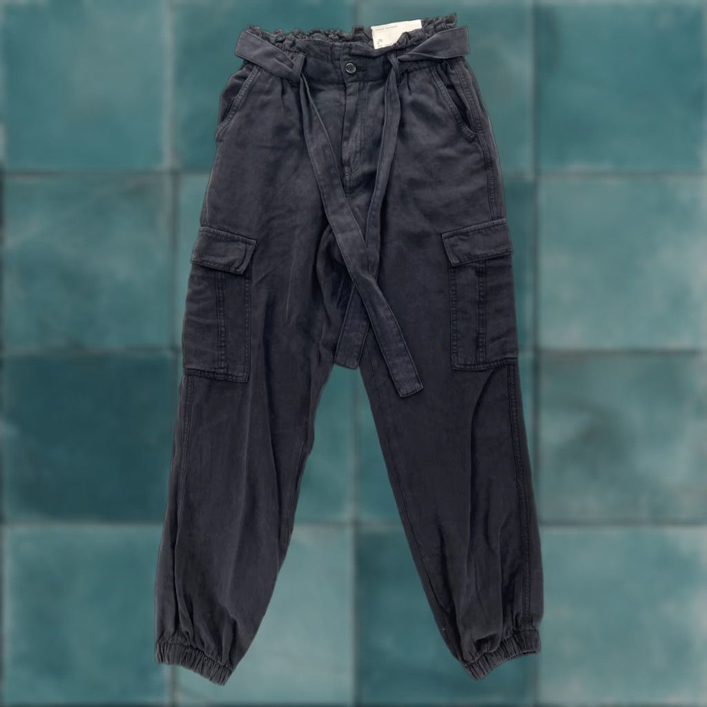 American Eagle Outfitters American Eagle Outfitters Joggers Women's 2 Black Lyocell Stretch Waist Tie Tapered Size 26" / US 2 / IT 38 - 1 Thumbnail
