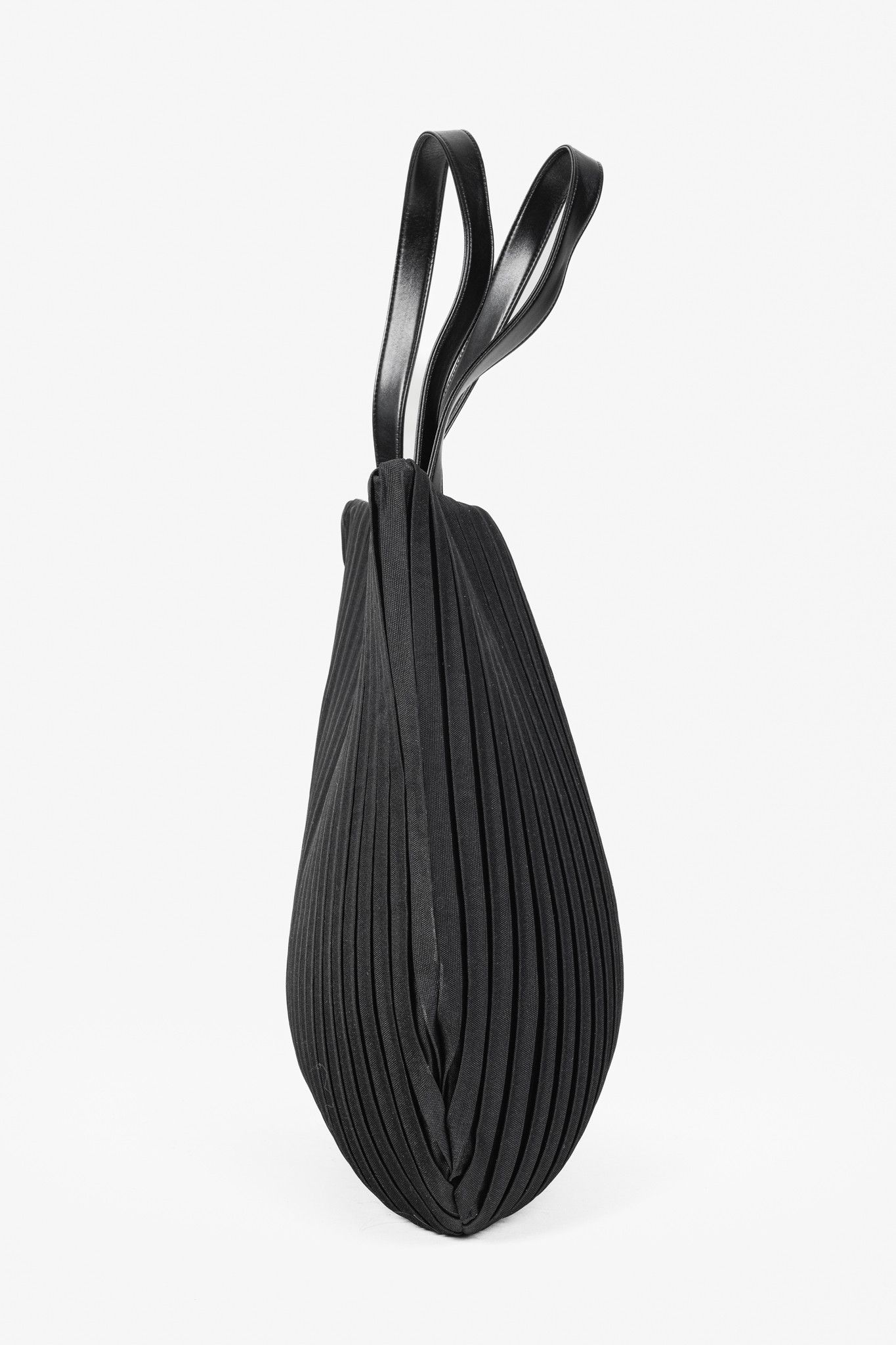 Issey Miyake Issey Miyake Pleats Please Black U Tote Bag Size ONE SIZE - 3 Thumbnail