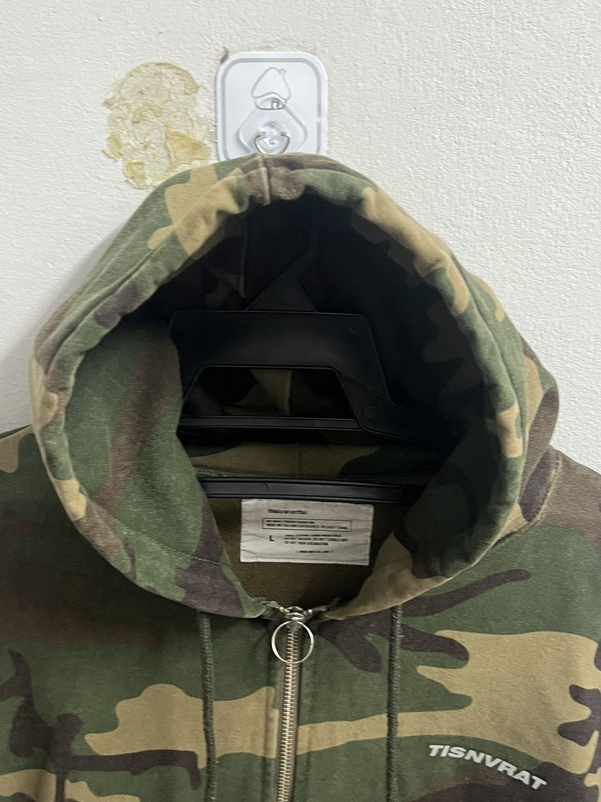 thisisneverthat TISNVRAT SWEATSHIRT hoodie CAMO spell out sleeves Size US L / EU 52-54 / 3 - 5 Thumbnail