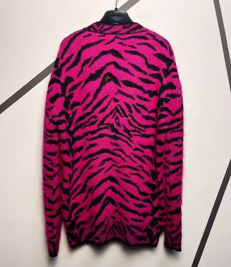 Saint Laurent Paris Saint Laurent 19FW Rose Tiger Sweater Size XS / US 0-2 / IT 36-38 - 2 Thumbnail
