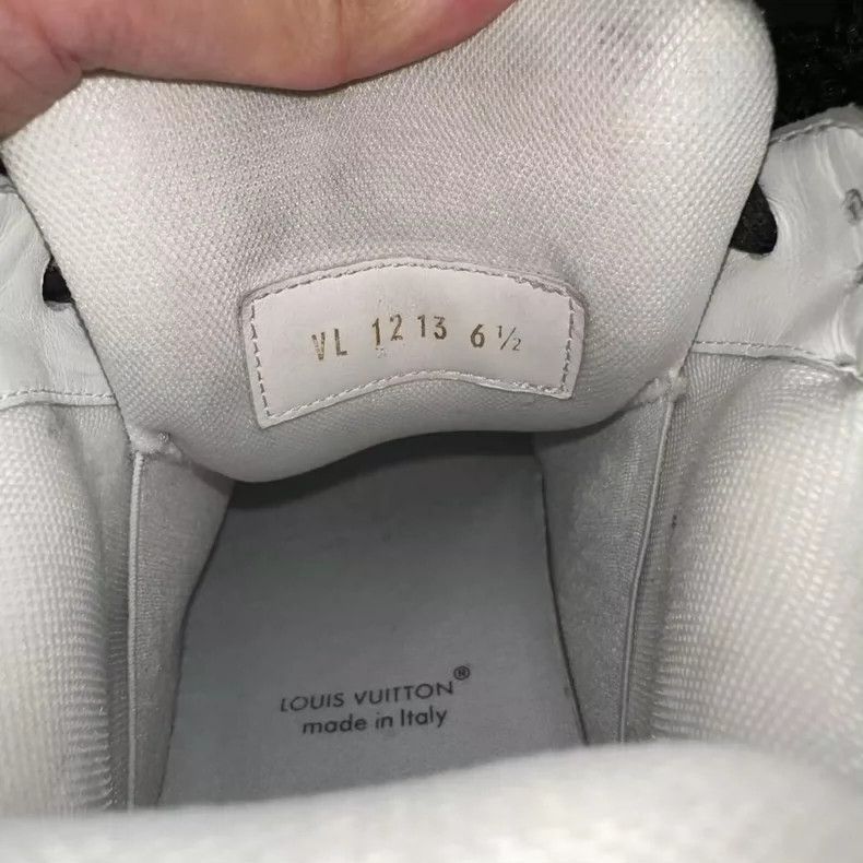 Louis Vuitton Sneakers 40.5 Size Second Hand-2507