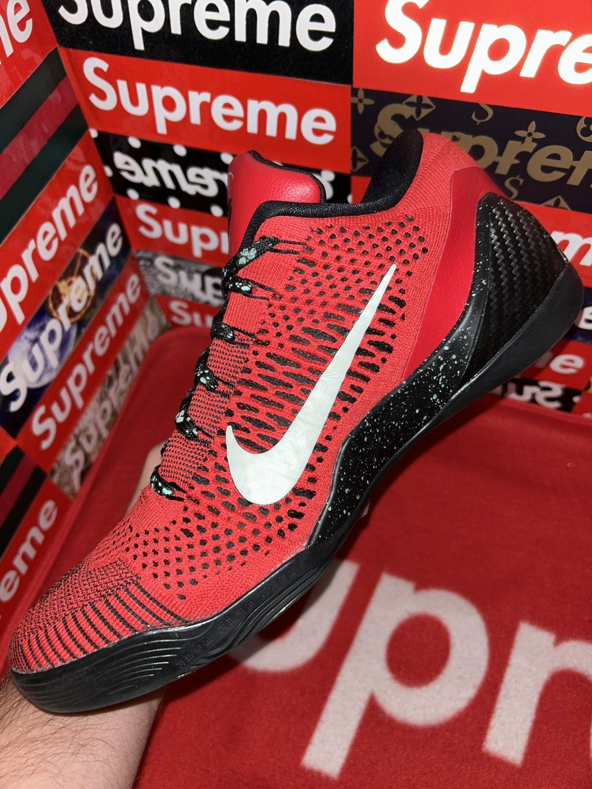 Nike Nike Kobe 9 Elite Low "University Red" 639045-600 11 VNDS Size US 11 / EU 44 - 9 Thumbnail