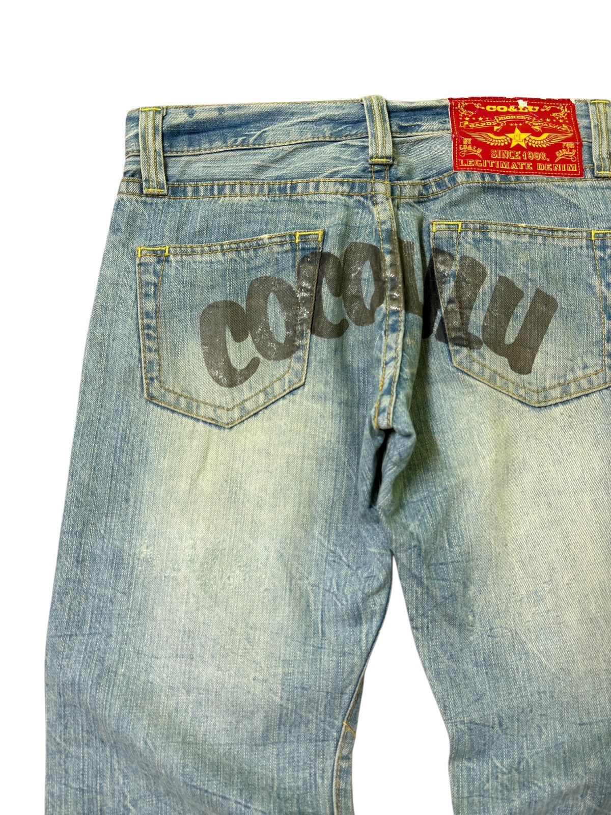 Japanese Brand Vintage COCOLULU Printed logo Distressed Acid Wash Denim Size US 31 - 12 Thumbnail