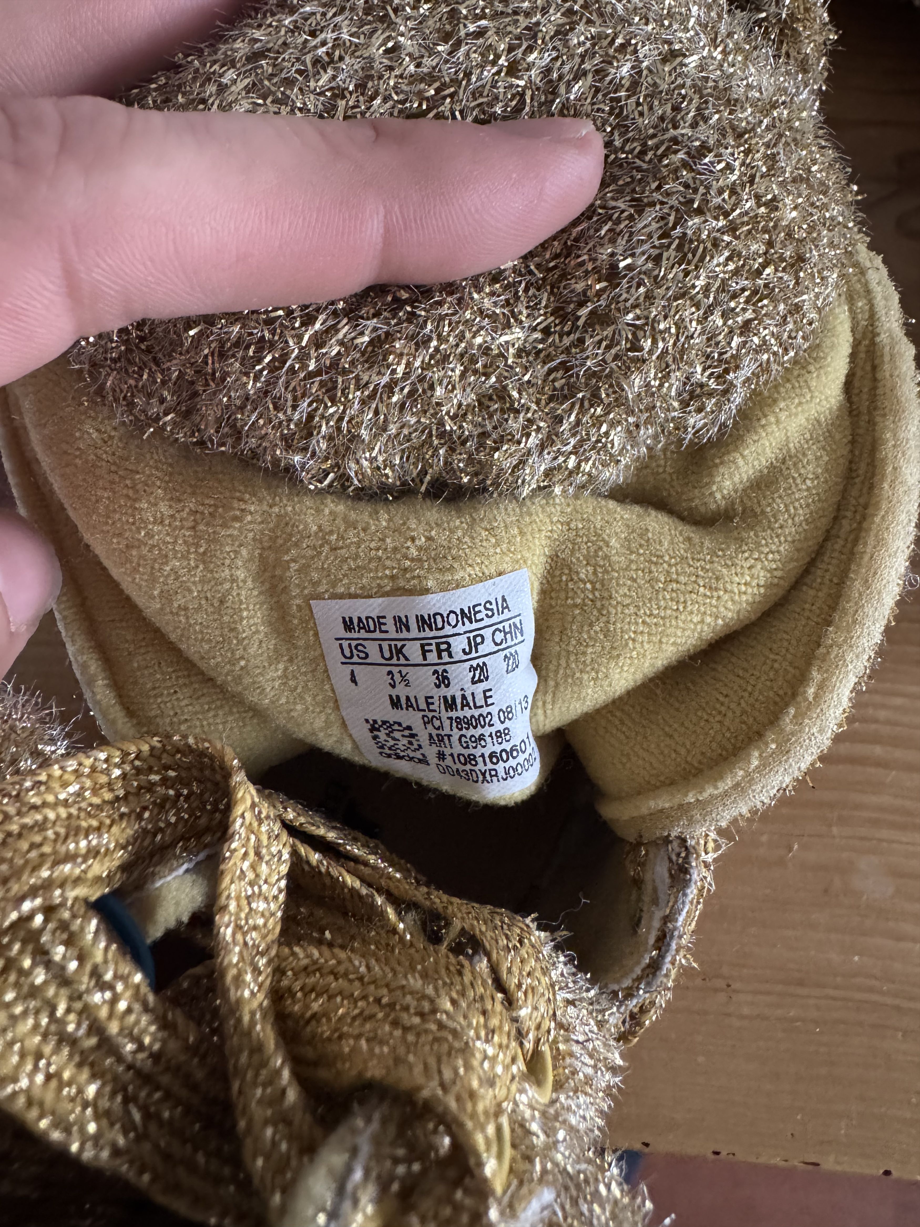 Adidas × Jeremy Scott Gold Teddy Bear Sneakers Size US 5.5 / IT 35.5 - 13 Thumbnail
