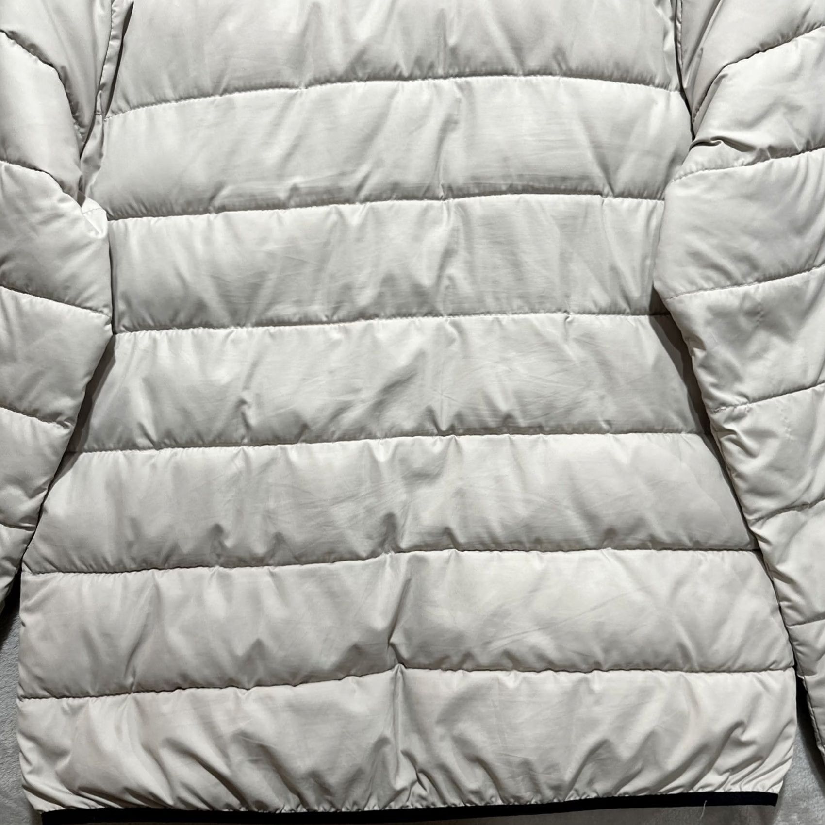 Abercrombie & Fitch Abercrombie & Fitch Puffer Jacket Women's XS Contrasting Black Zipper Detailing Jacket Size XS / US 0-2 / IT 36-38 - 6 Thumbnail