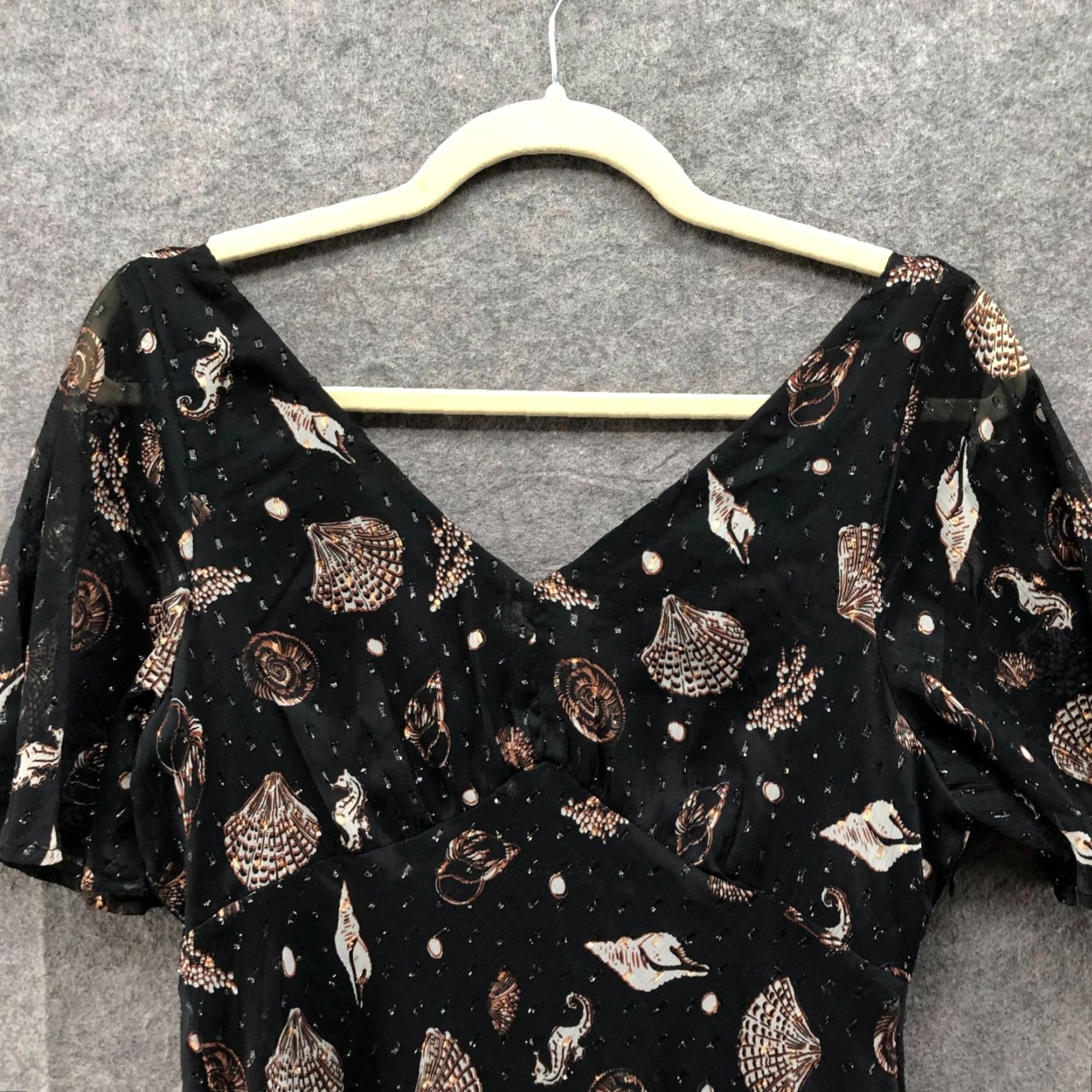 Loft VINTAGE Loft Flutter Sleeve Midi Dress 6P Black V-Neck Seashell Print A-Line Metallic Size M / US 6-8 / IT 42-44 - 3 Thumbnail