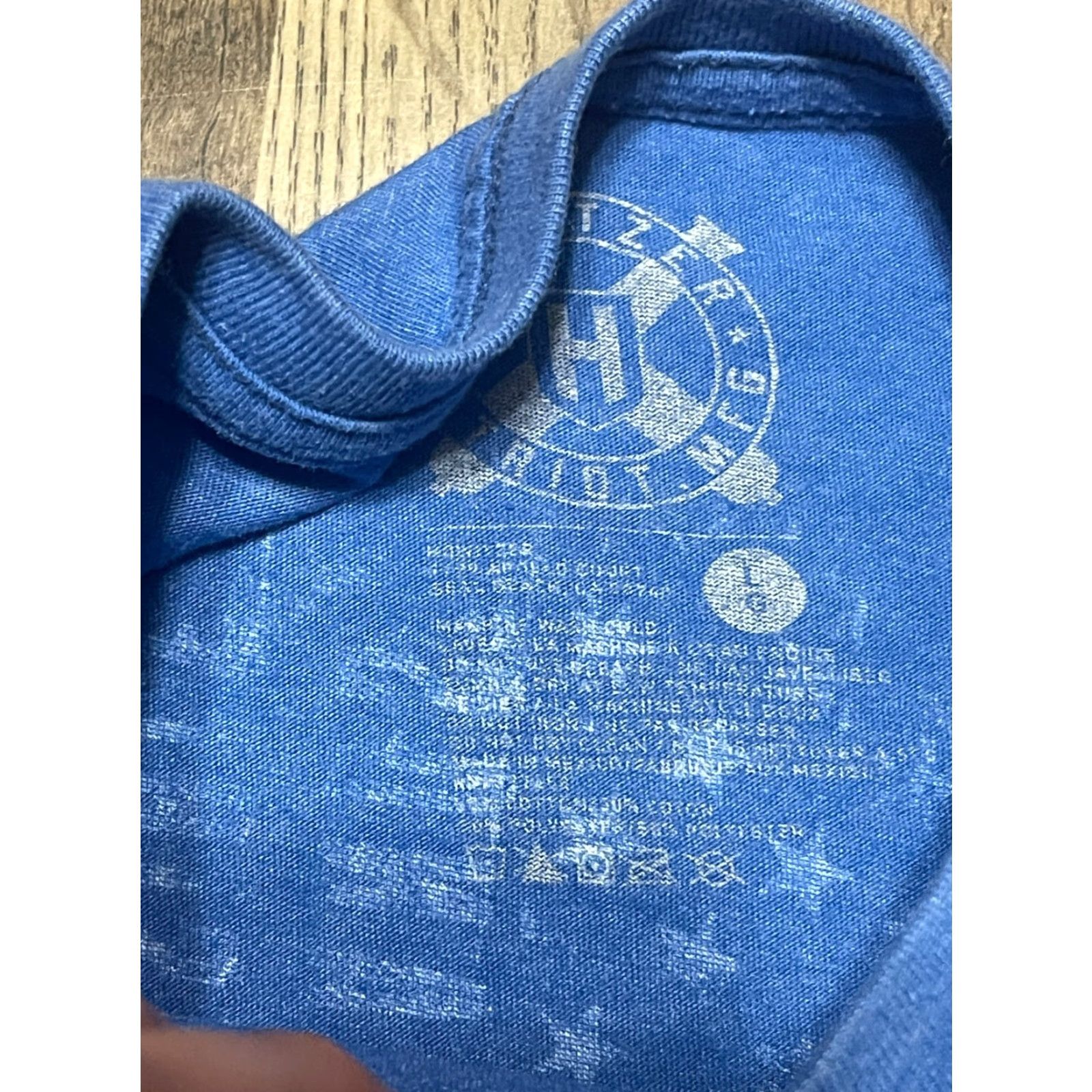 Vintage MFG Howitzer Patriot Shirt Mens Large White Print USA FLAG T-Shirt Short Sleeve Blue Graphic Print Size US L / EU 52-54 / 3 - 5 Thumbnail
