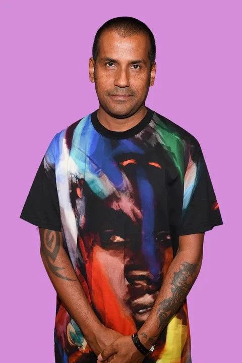 Givenchy Givenchy black painted face oil painting short sleeve Size US S / EU 44-46 / 1 - 2 Thumbnail