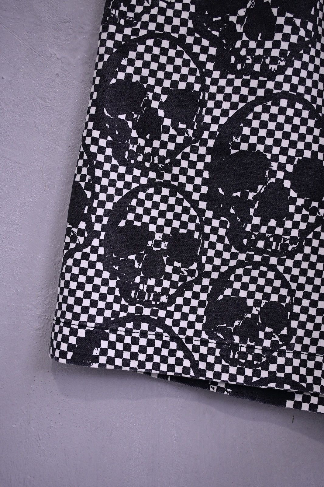 Comme des Garcons Homme Plus Comme Des Garcons Homme Plus SS2011 runway skull shorts Size US 32 / EU 48 - 6 Thumbnail