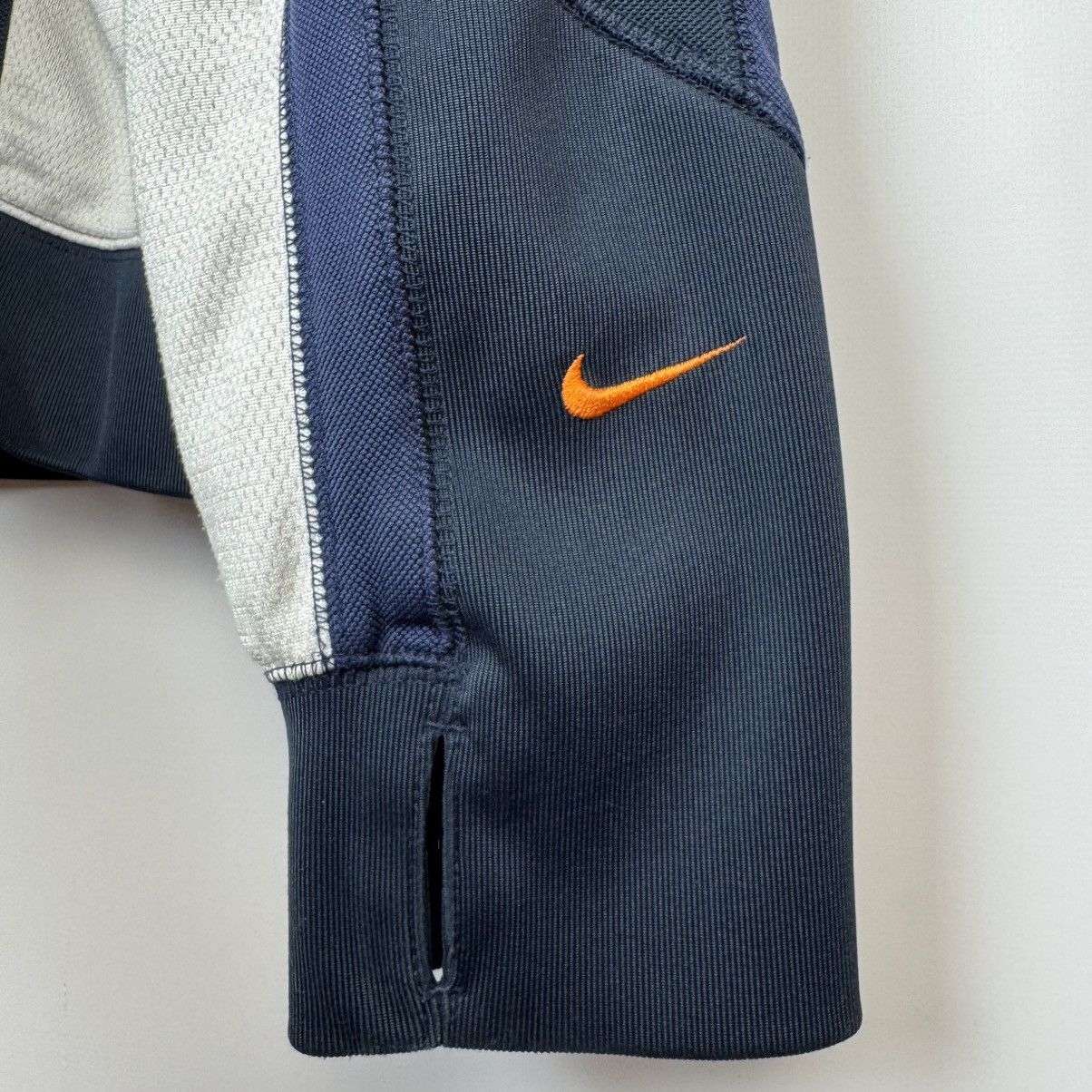 Vintage Nike TN Air Zip-Through Hoodie Full Zip Vintage Sz L Men Size US L / EU 52-54 / 3 - 8 Thumbnail