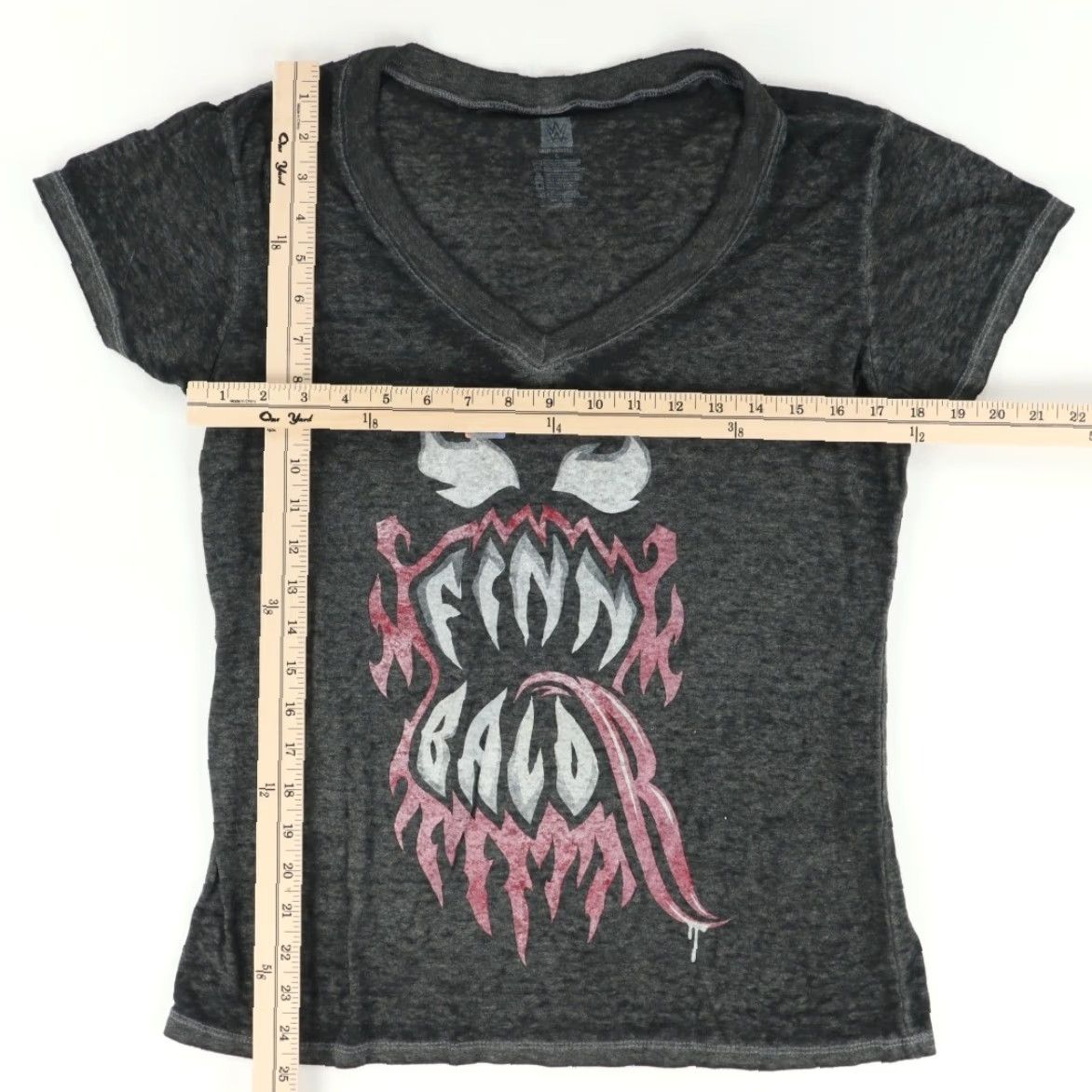 Vintage WWE Authentic Finn Balor Demon Lace Solid V-Neck Basic Black Women's L Shirt Size L / US 10 / IT 46 - 3 Thumbnail