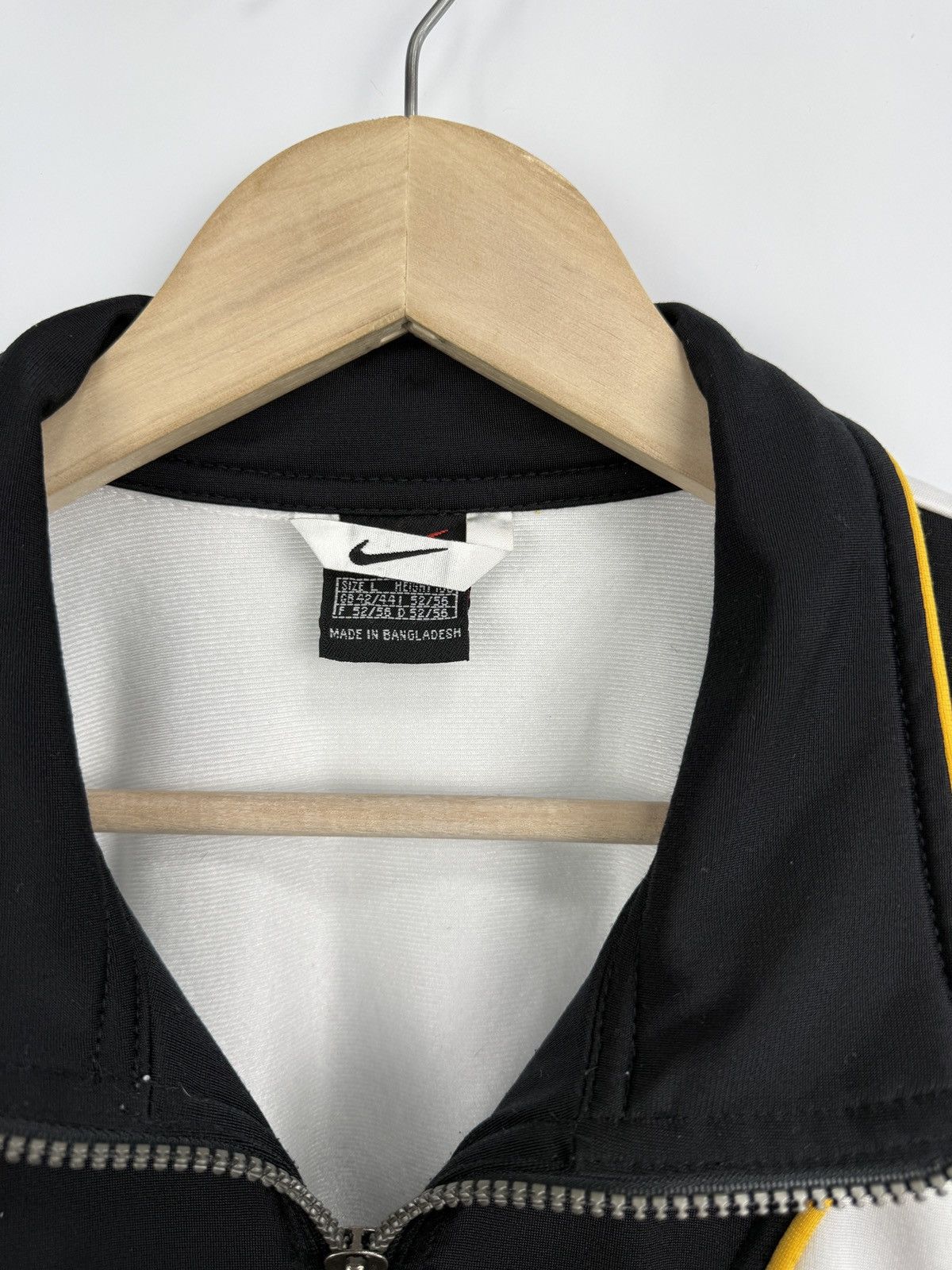 Nike 🇺🇸 Vintage 90s Nike Gold Logo Tracksuit Jacket Pants Rare Y2K Size US L / EU 52-54 / 3 - 6 Thumbnail