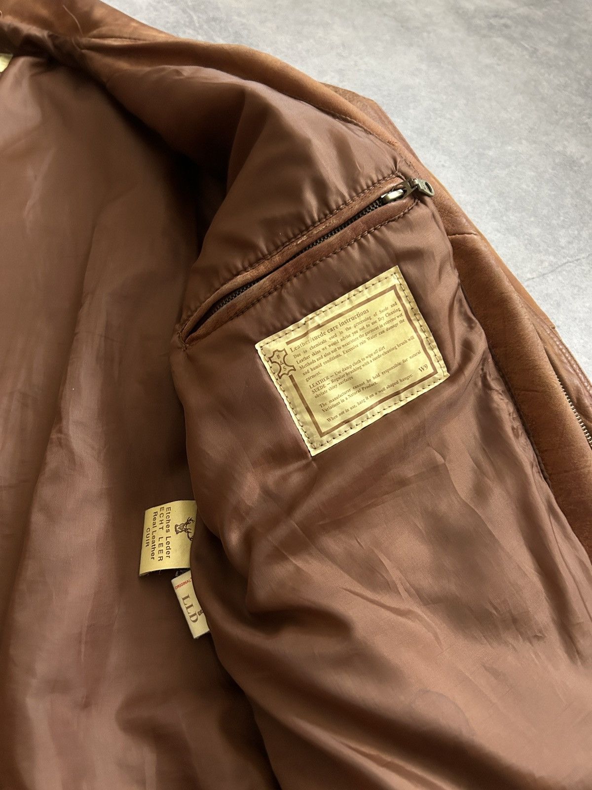 Genuine Leather Vintage LLD Cowboys True Leather jacket mens rare Size US M / EU 48-50 / 2 - 8 Thumbnail