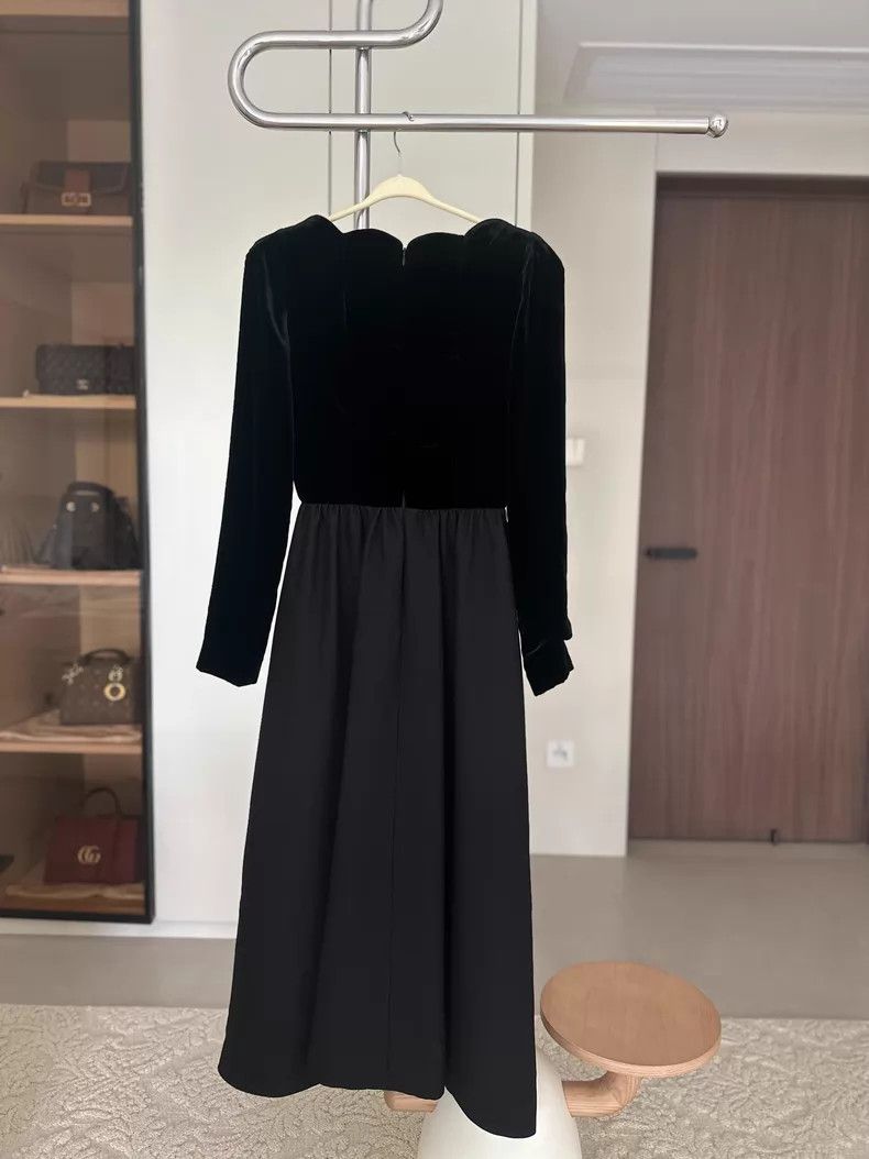 Valentino Valentino Velour patchwork dress Size S / US 4 / IT 40 - 5 Thumbnail