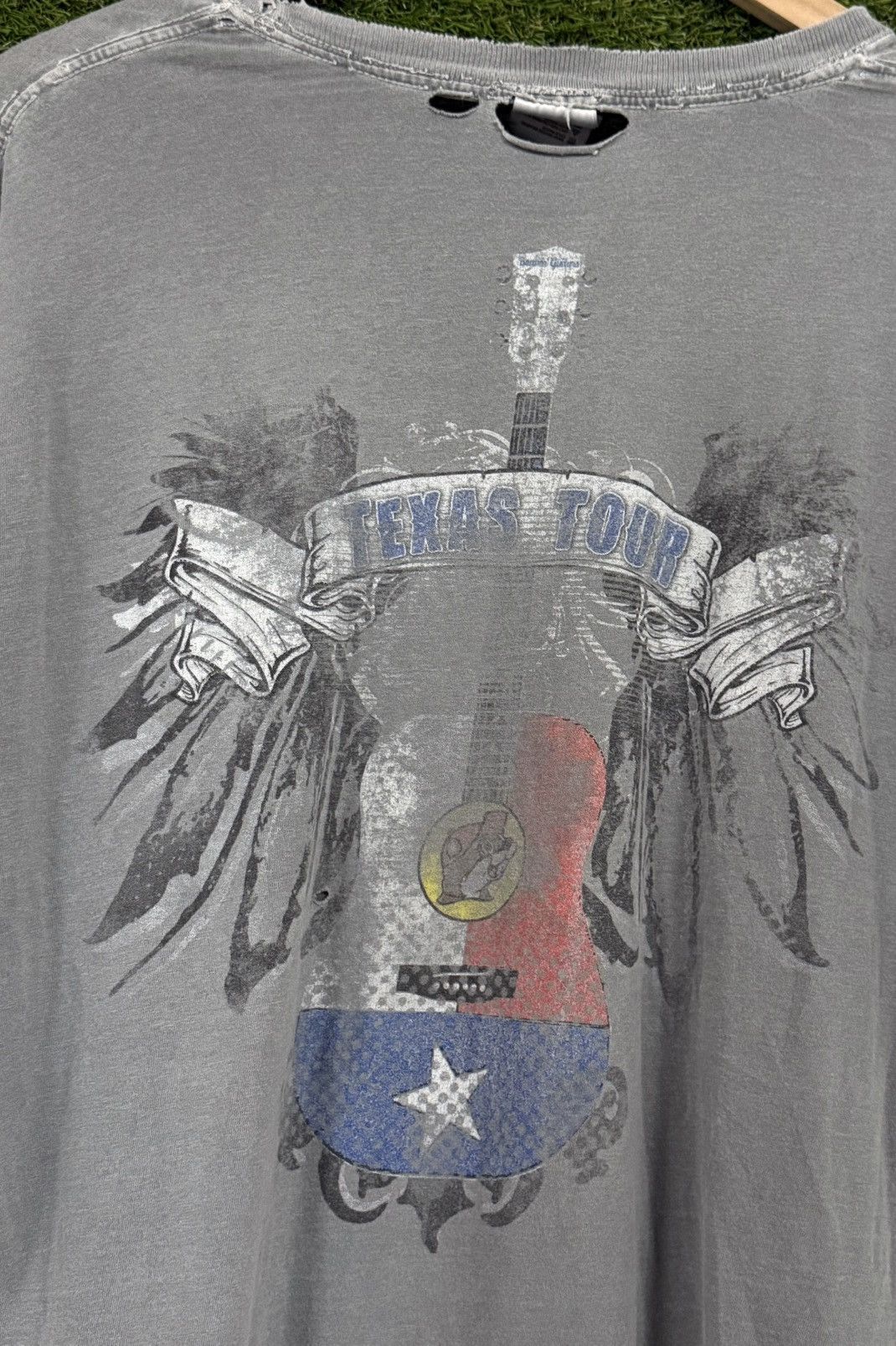 Vintage Vintage Distressed Buc-ee's Texas Tour Gas Station Tee Size US L / EU 52-54 / 3 - 5 Thumbnail