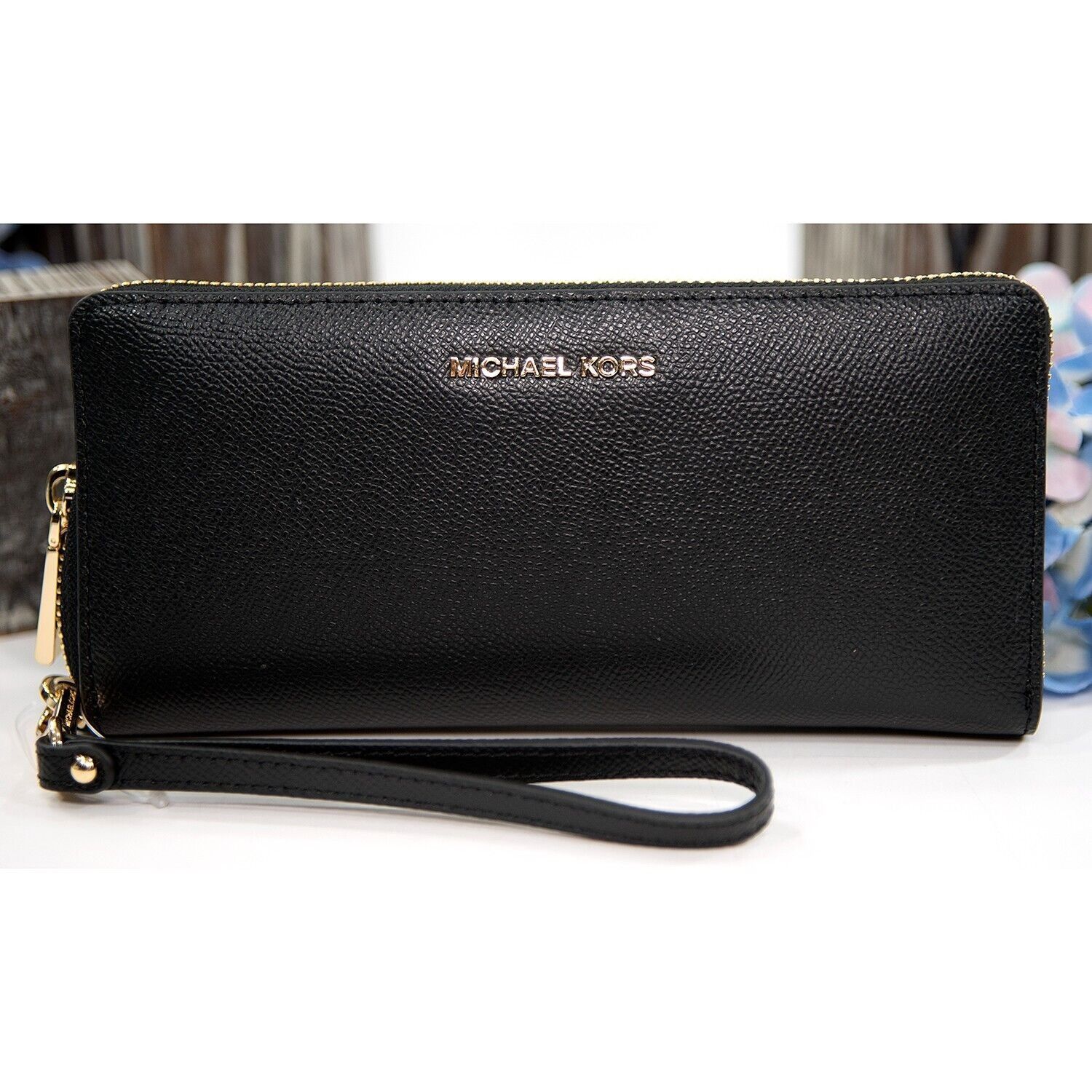 Michael Kors Michael Kors Black Leather Zip Around Travel Wallet NWT Size ONE SIZE - 2 Thumbnail