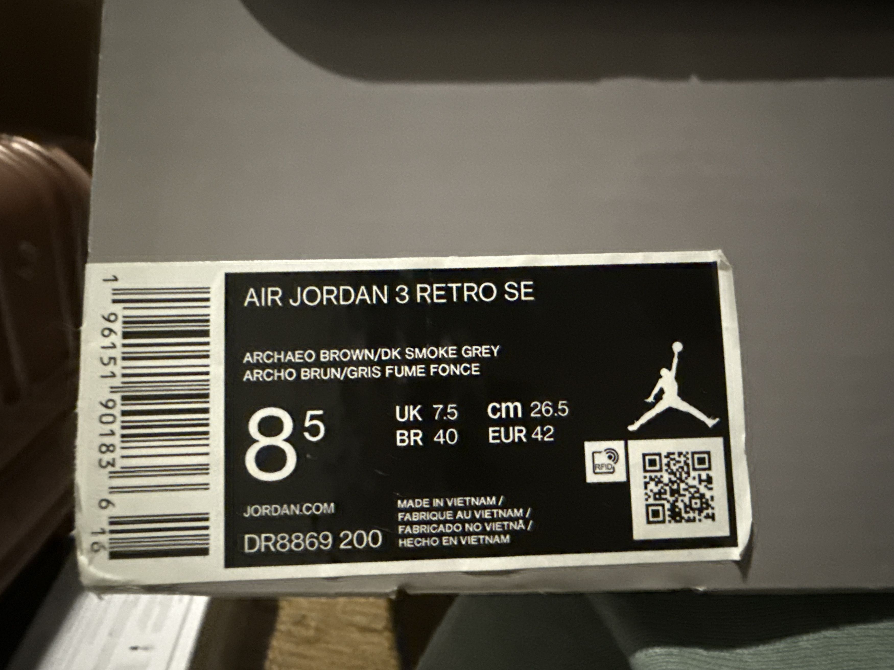 Jordan Brand Air Jordan 3 Retro SE Size US 8.5 / EU 41-42 - 1 Thumbnail