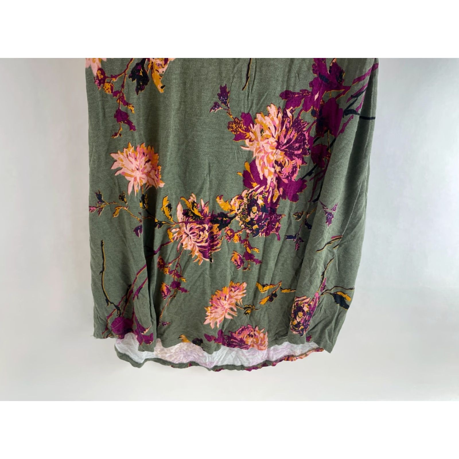 Vintage Maurices Shirt Women's Large Green Floral Back Cut Out Sleeveless Criss Cross V-Neck Size L / US 10 / IT 46 - 4 Thumbnail
