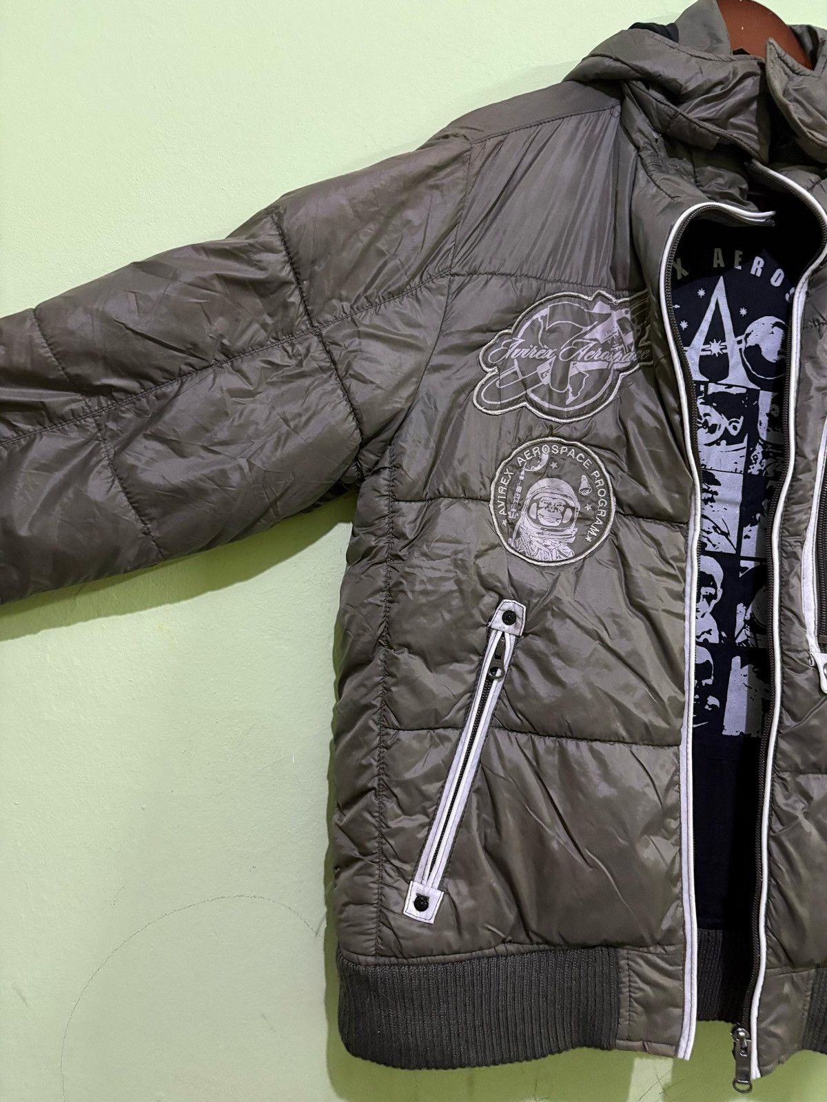 Avirex Avirex Varsity Puffer Jacket Aero Space Program With Hoodies Size US L / EU 52-54 / 3 - 5 Thumbnail