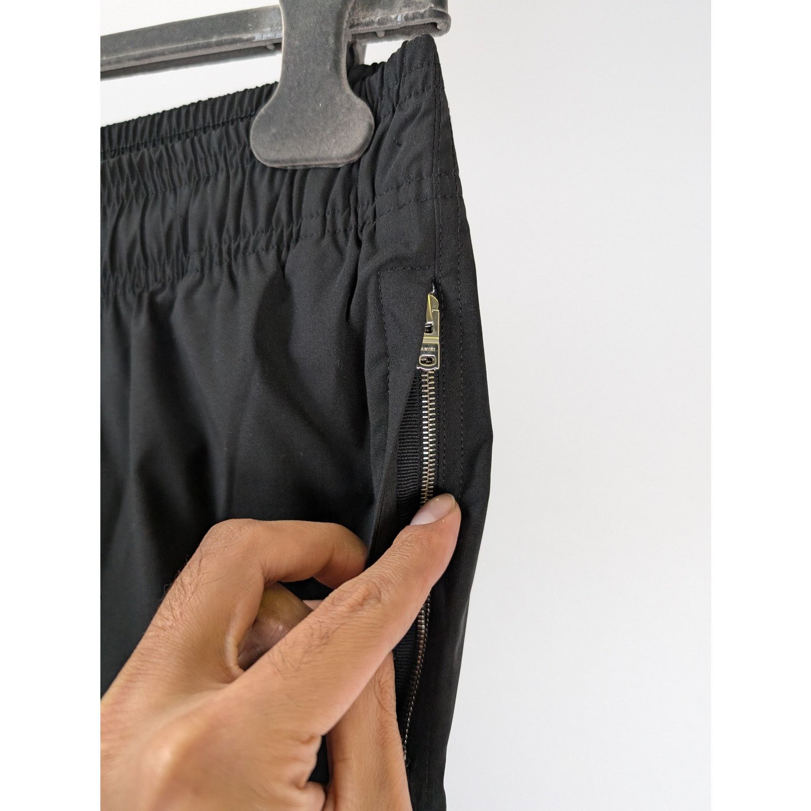 Amiri o1rshd1 Q:2 / MA Bar Logo Swimtrunk Shorts Black/Natural Size US 36 / EU 52 - 5 Thumbnail