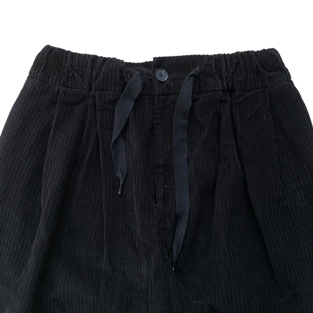 Japanese Brand Rare Japanese Brand Farmers Market Balloon Corduroy Pants Size US 30 / EU 46 - 2 Thumbnail