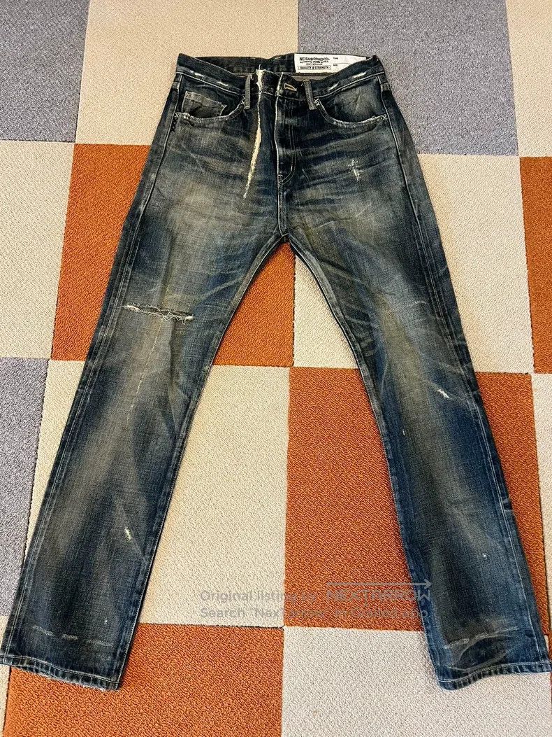 Neighborhood Neighborhood size M Jeans Size US 27 - 1 Thumbnail