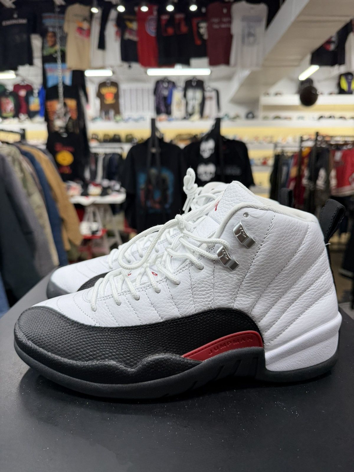 Jordan Brand Air Jordan 12 Taxi Flip Size 9 (2024) Size US 9 / EU 42 - 7 Thumbnail