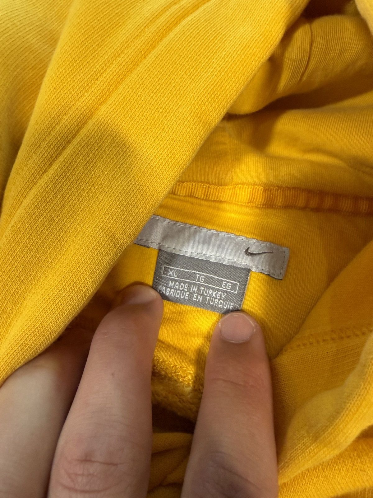 Nike Vintage nike swoosh sweatshirt Size US XL / EU 56 / 4 - 3 Thumbnail