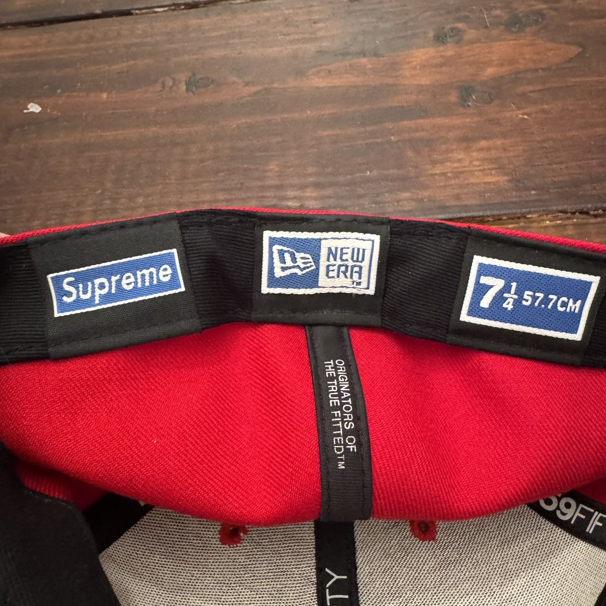 Supreme Vintage Supreme New Era Crest Fitted Hat Size ONE SIZE - 8 Thumbnail