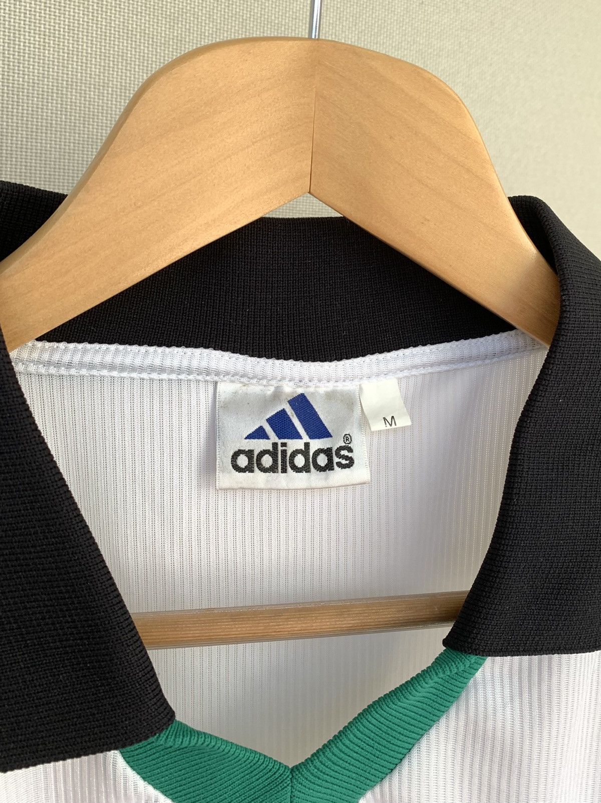 Vintage Adidas South Africa 1999 Lucas Radebe Hand Signed Rare Shirt Size US M / EU 48-50 / 2 - 6 Thumbnail