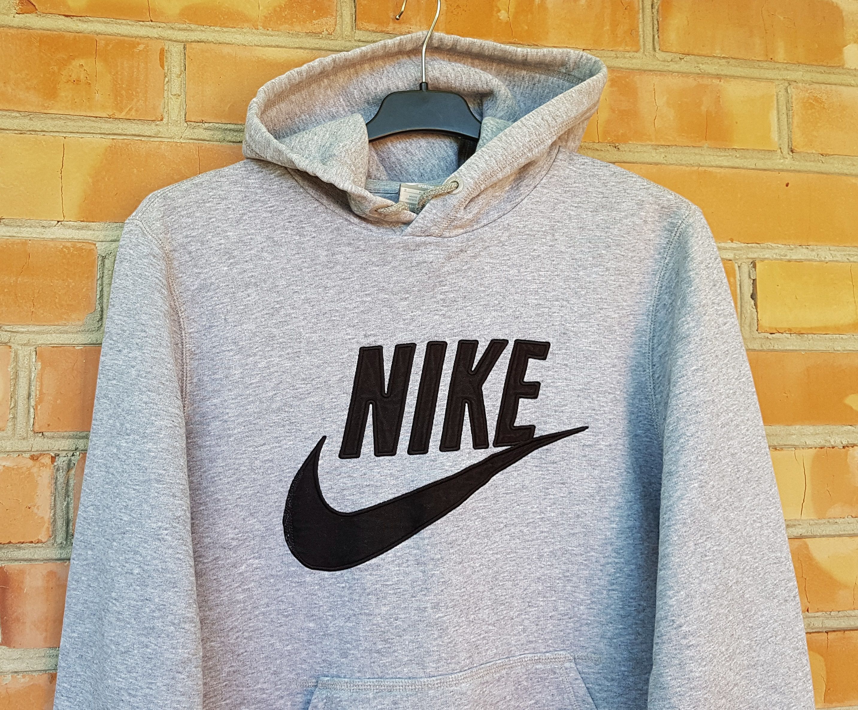Nike Nike Big Logo Embroidered Hoodie Sweatshirt Size US S / EU 44-46 / 1 - 2 Thumbnail