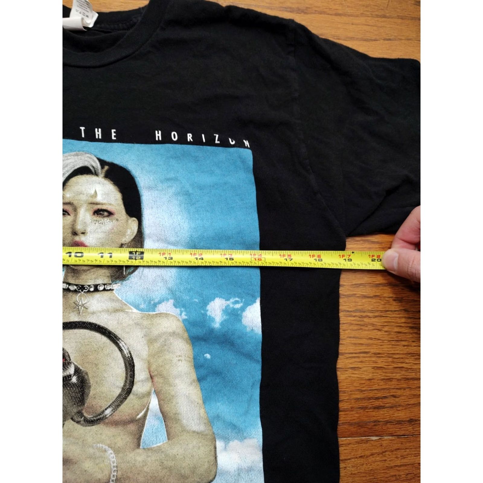 Tultex Bring Me The Horizon Shirt Mens M Black T-Shirt Can You Feel My Heart Rock Tultex Cotton Graphic Print Short Sleeve Crew Neck Mens Size US M / EU 48-50 / 2 - 7 Thumbnail